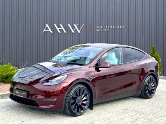 Tesla Model Y 2023