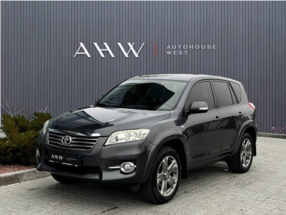 Toyota RAV4 2011