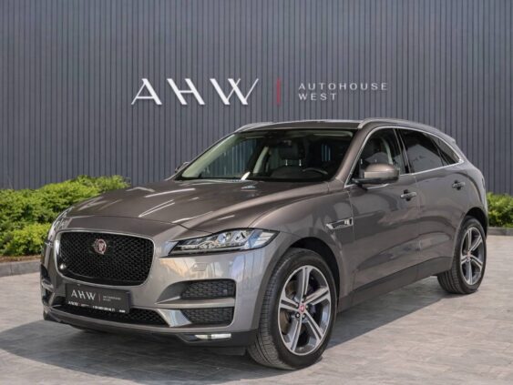 Jaguar F-PACE
