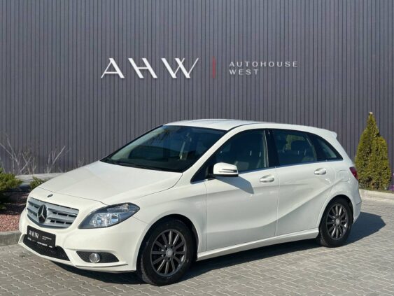 Mercedes-Benz  B 180 2013