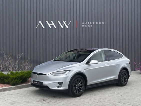 Tesla Model X 2018