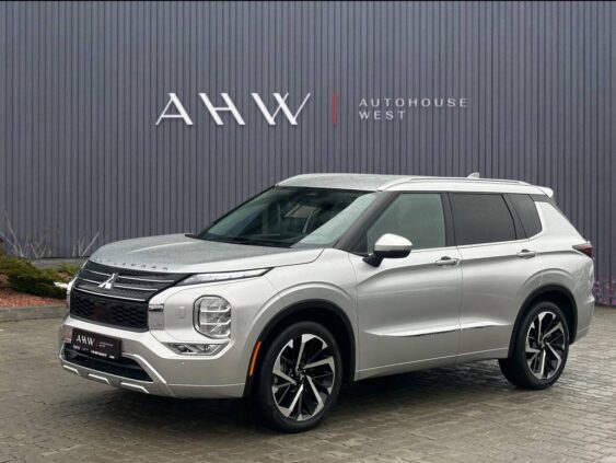 Mitsubishi Outlander 2021