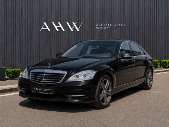 Mercedes-Benz S-Class 2012